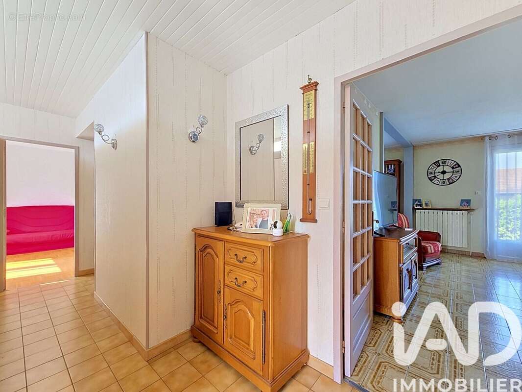 Photo 4 - Maison à SAINT-PIERRE-DU-PERRAY
