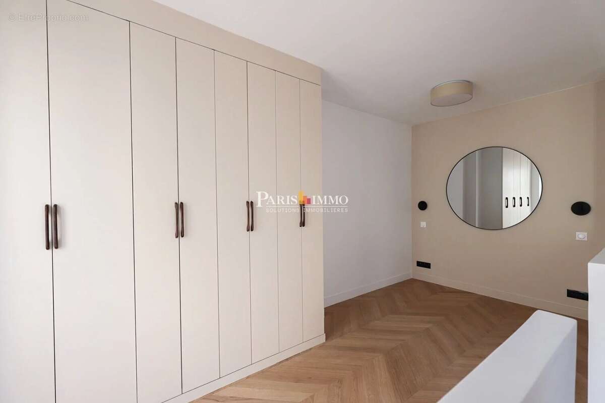 Appartement à PARIS-18E