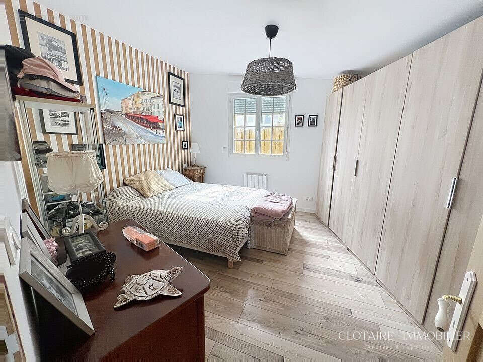 Maison à LACROIX-SAINT-OUEN