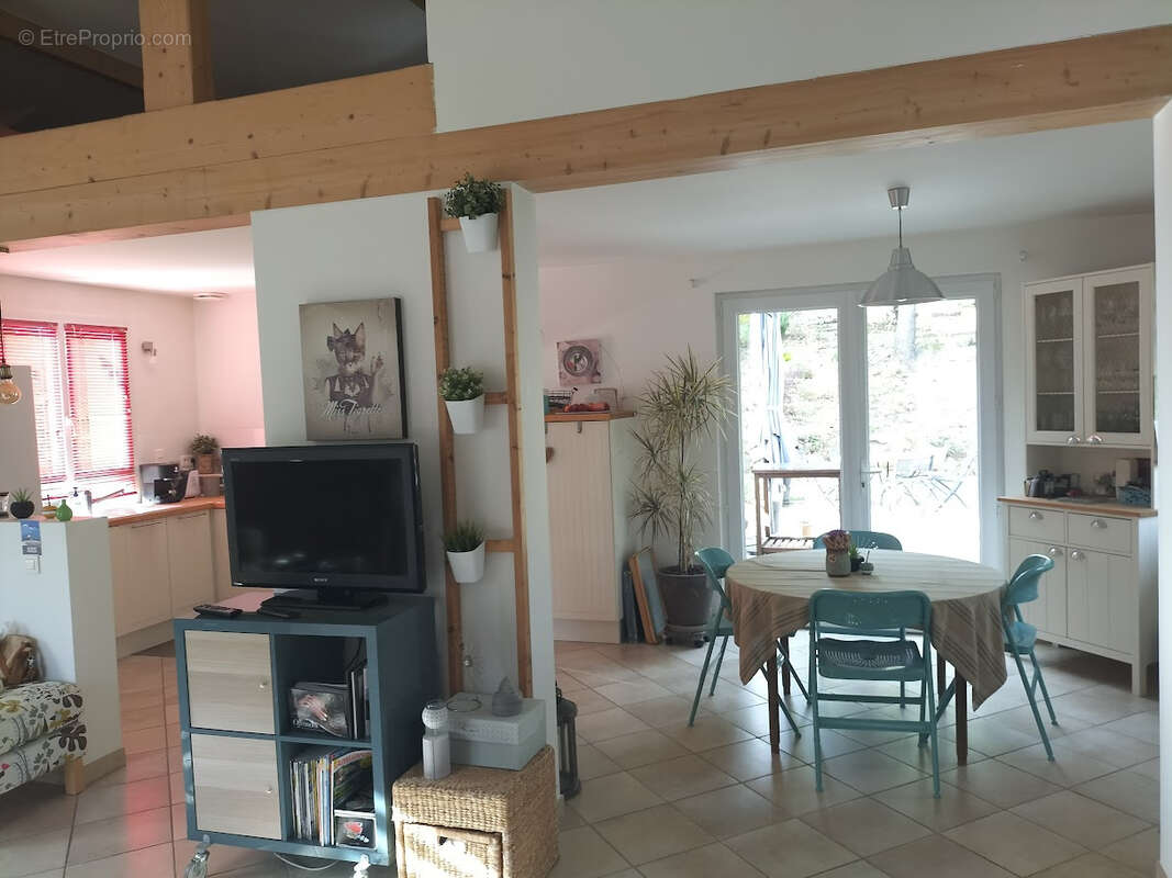Maison à PRUNIERES