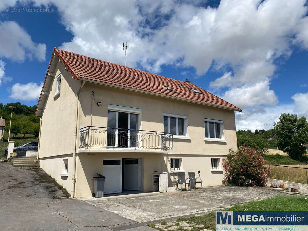 Maison à COUVROT