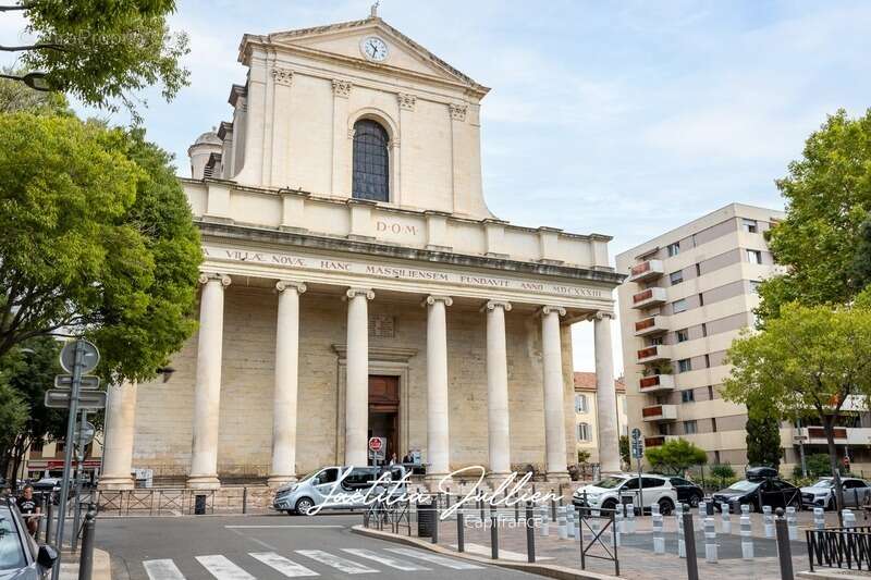 Appartement à MARSEILLE-4E