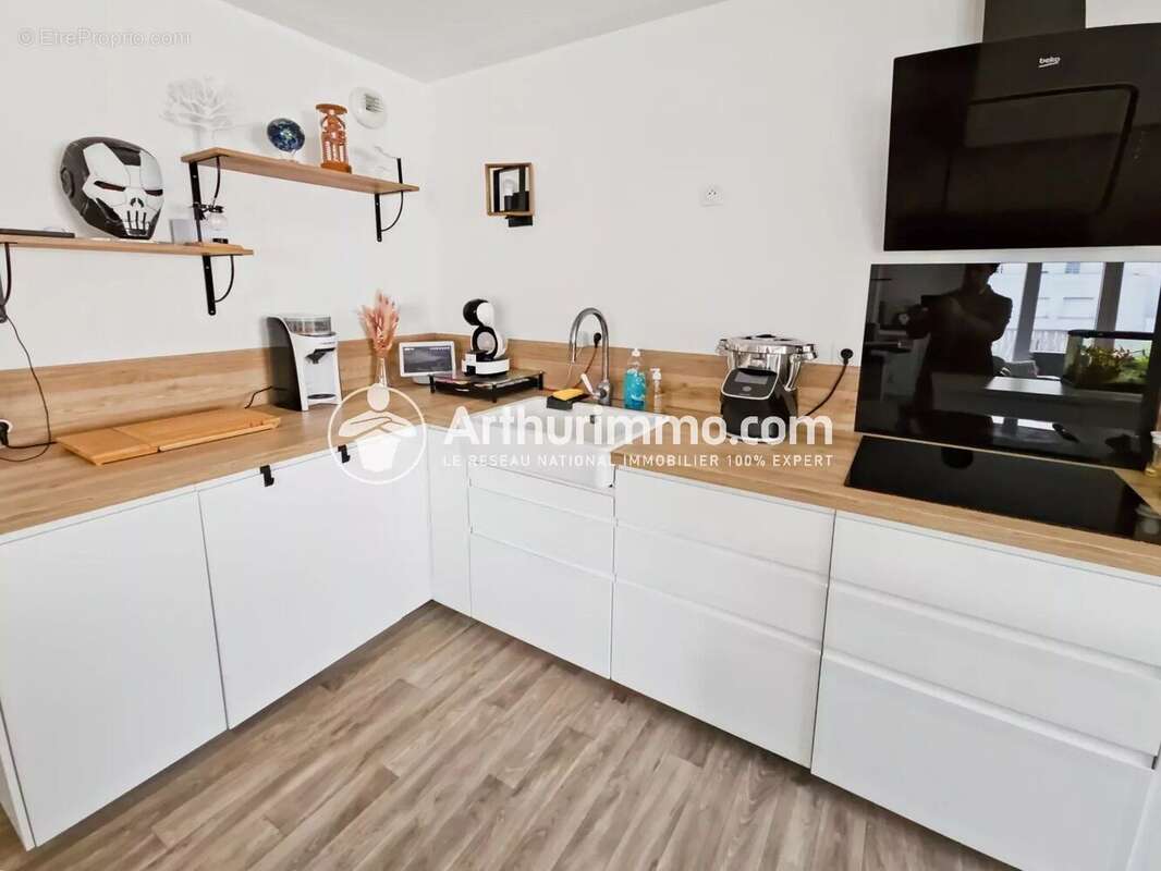 Appartement à SAINT-PIERRE-DU-PERRAY