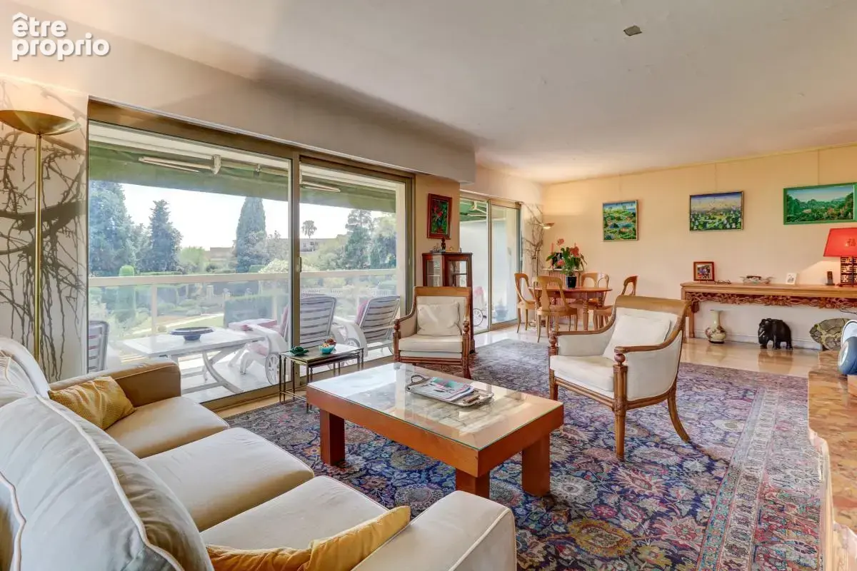 Résidence de prestige Château St-Anne 4p avec terrasses - photo 2
