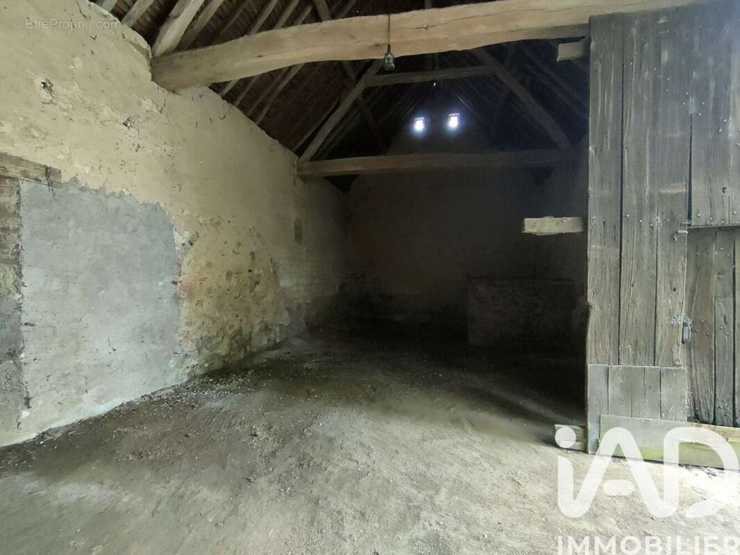 Maison 87 m² à Courgenay  - photo 3