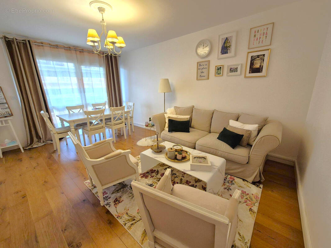 Appartement à VELIZY-VILLACOUBLAY