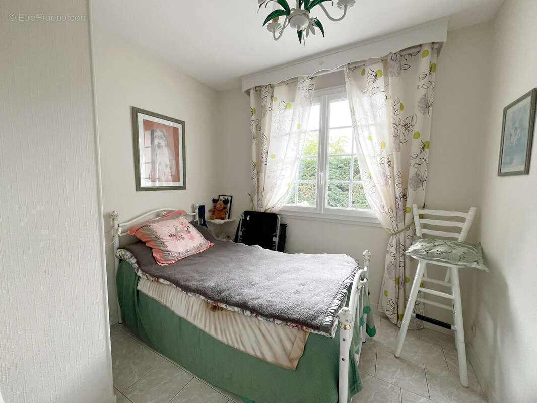 Maison à SAINT-CYR-SUR-LOIRE