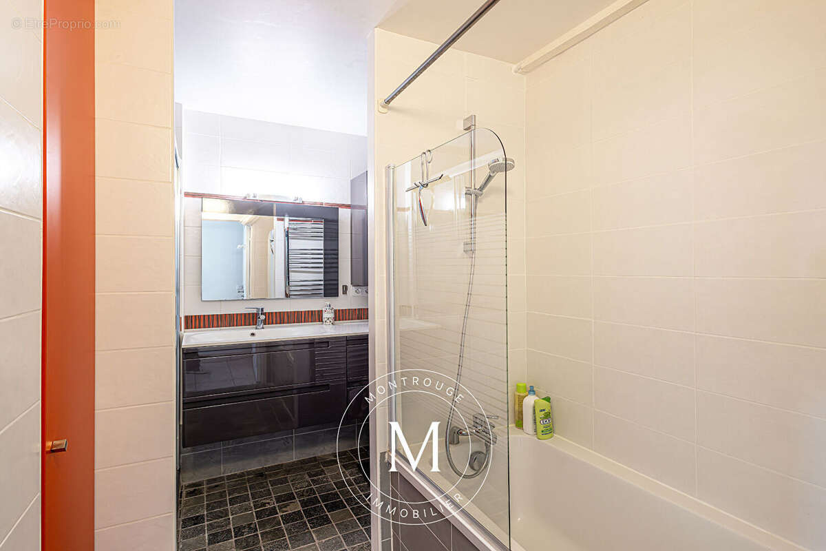 Appartement à MONTROUGE