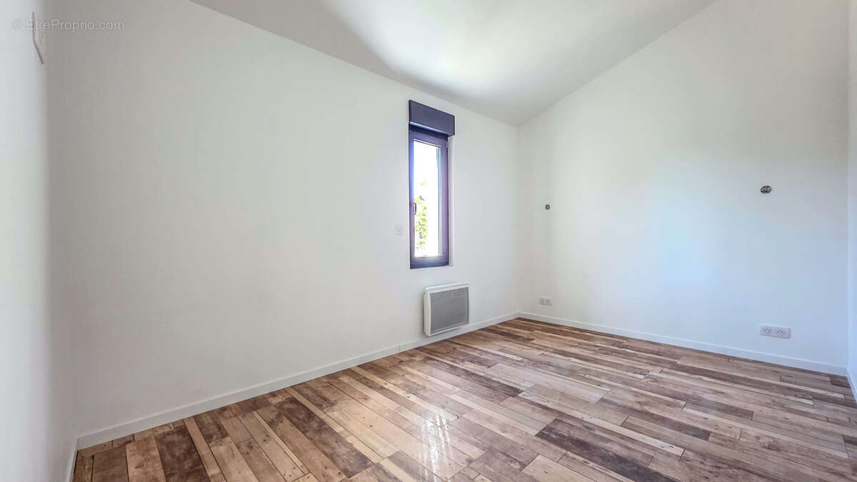 Maison à SARTROUVILLE