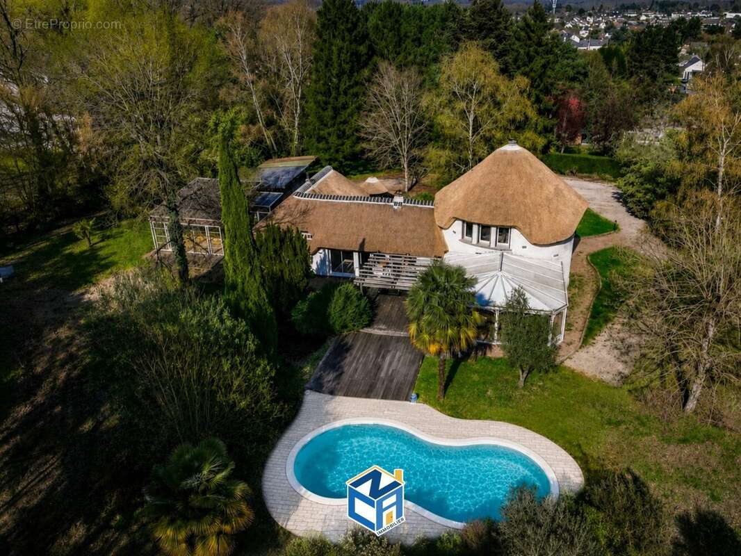 Maison à MONTBAZON