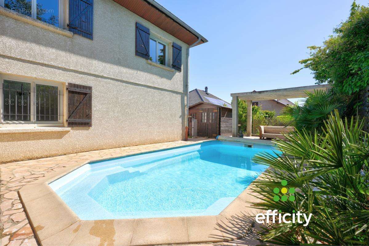 Maison à SAINT-PRIEST