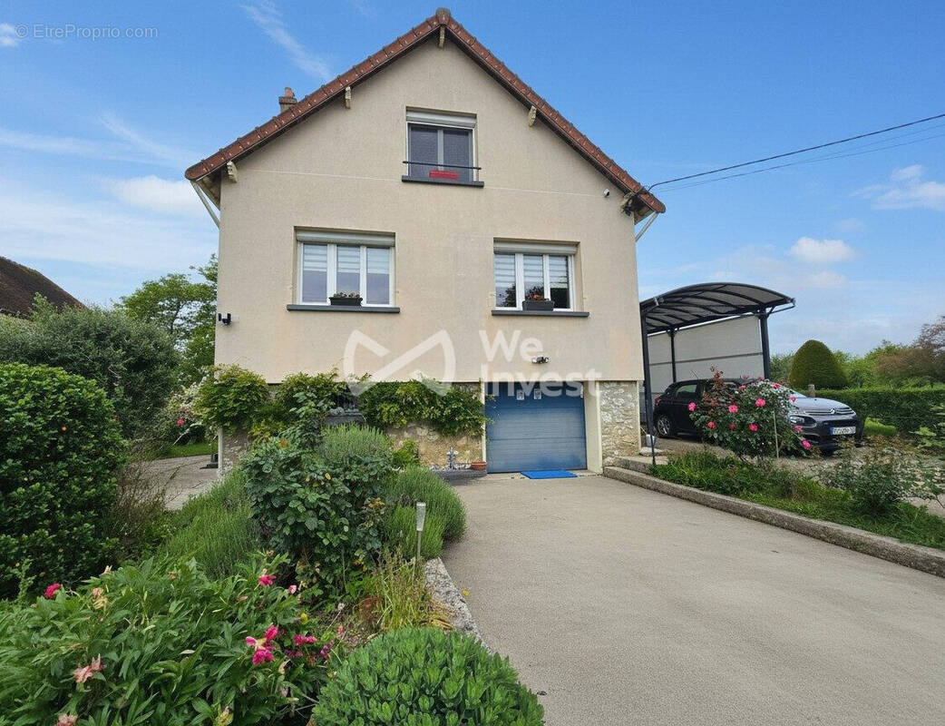 Maison à REBAIS