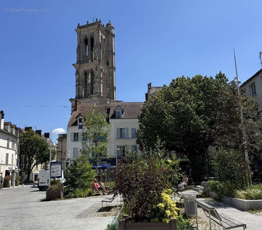 Appartement à MANTES-LA-JOLIE