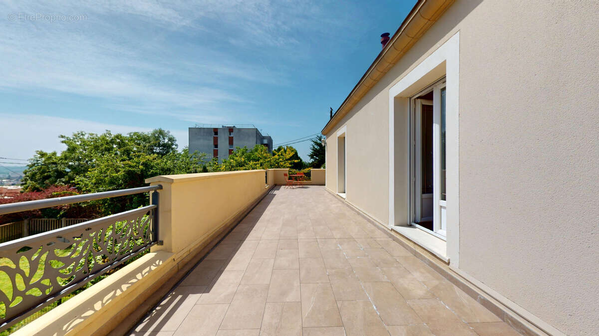 Maison à JUVISY-SUR-ORGE