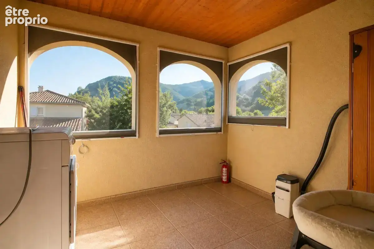 Maison de 6 pièces de 130 m² à Vallon-Pont-d'Arc - photo 25