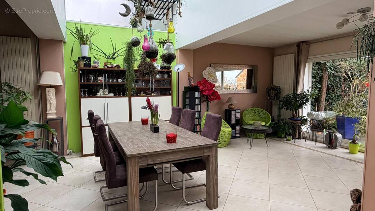 Maison à FRANCONVILLE