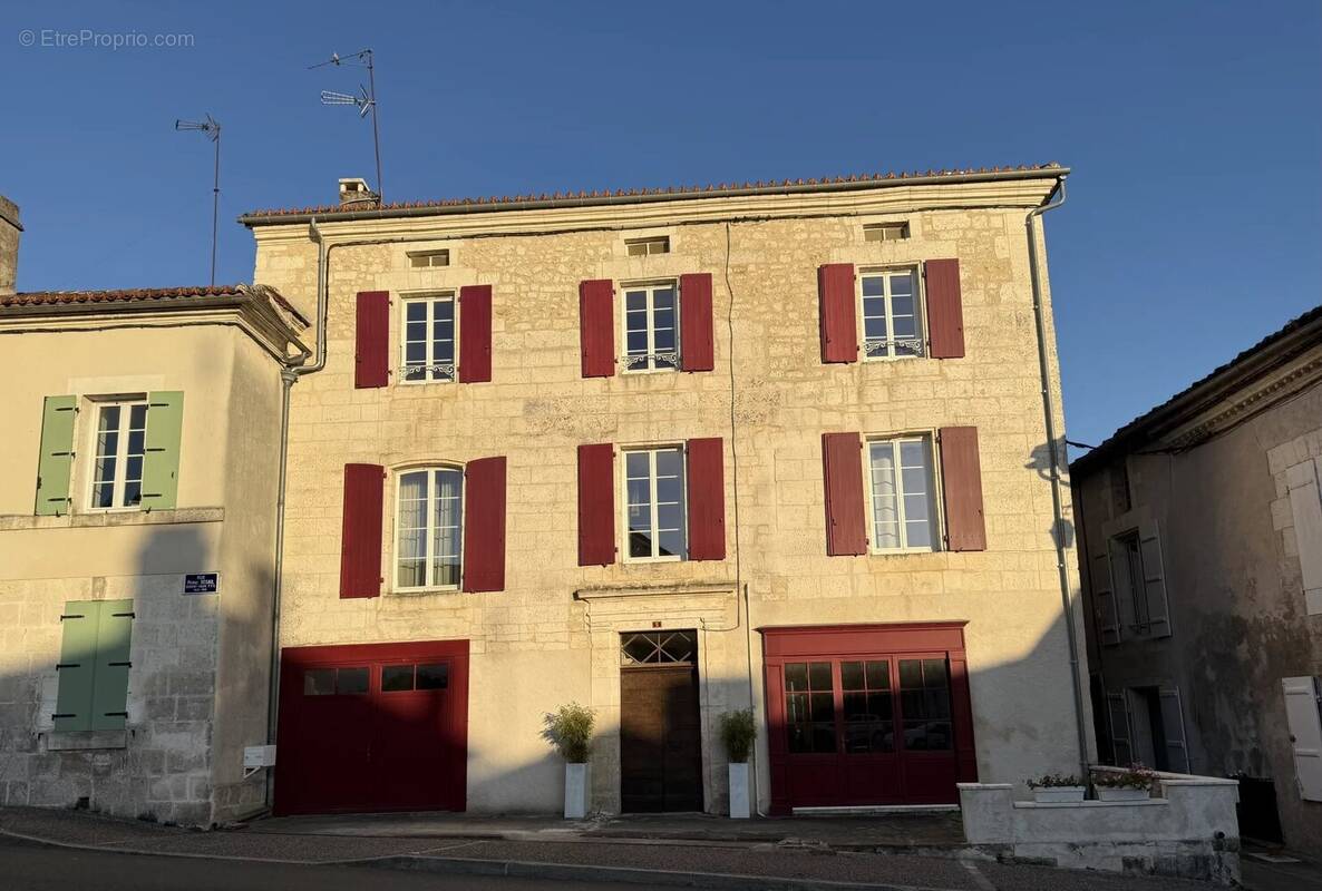 Maison à MAREUIL