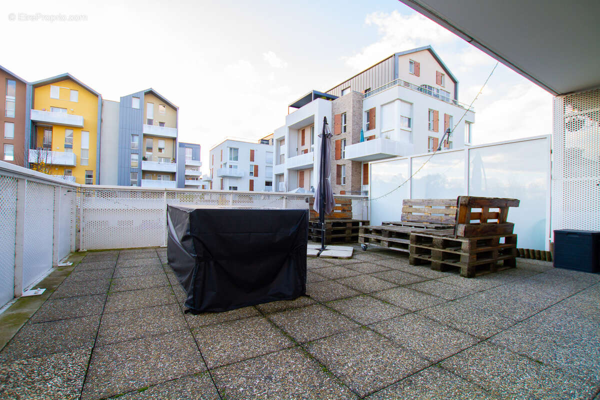 Appartement à VILLENEUVE-LE-ROI