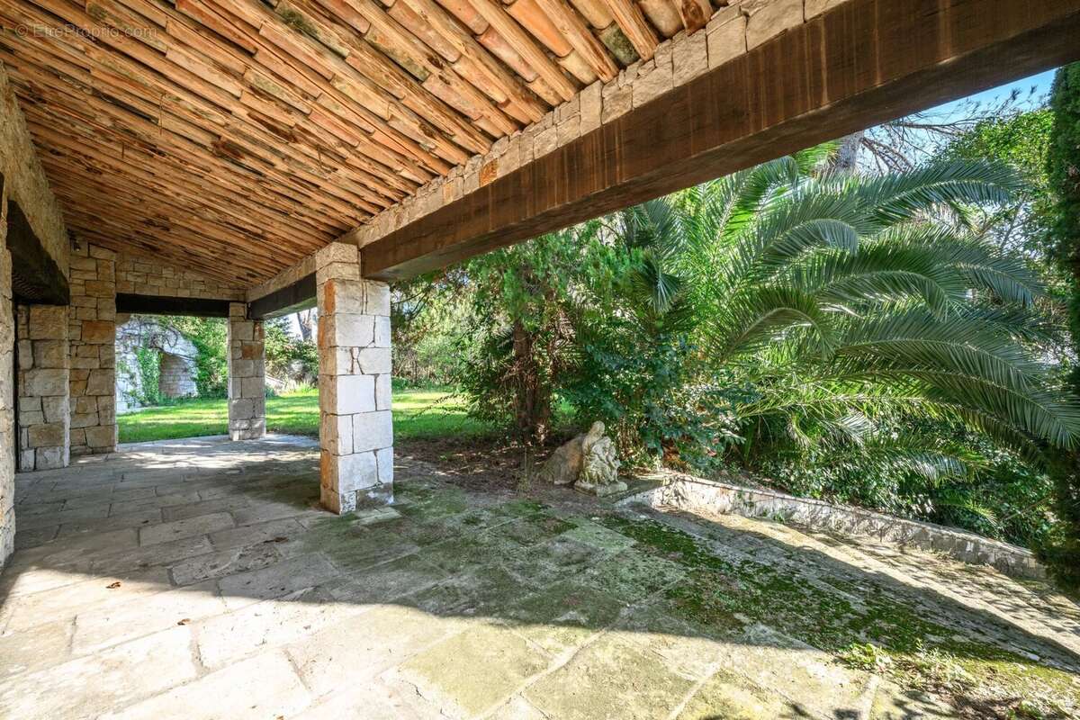 Maison à COLOMARS