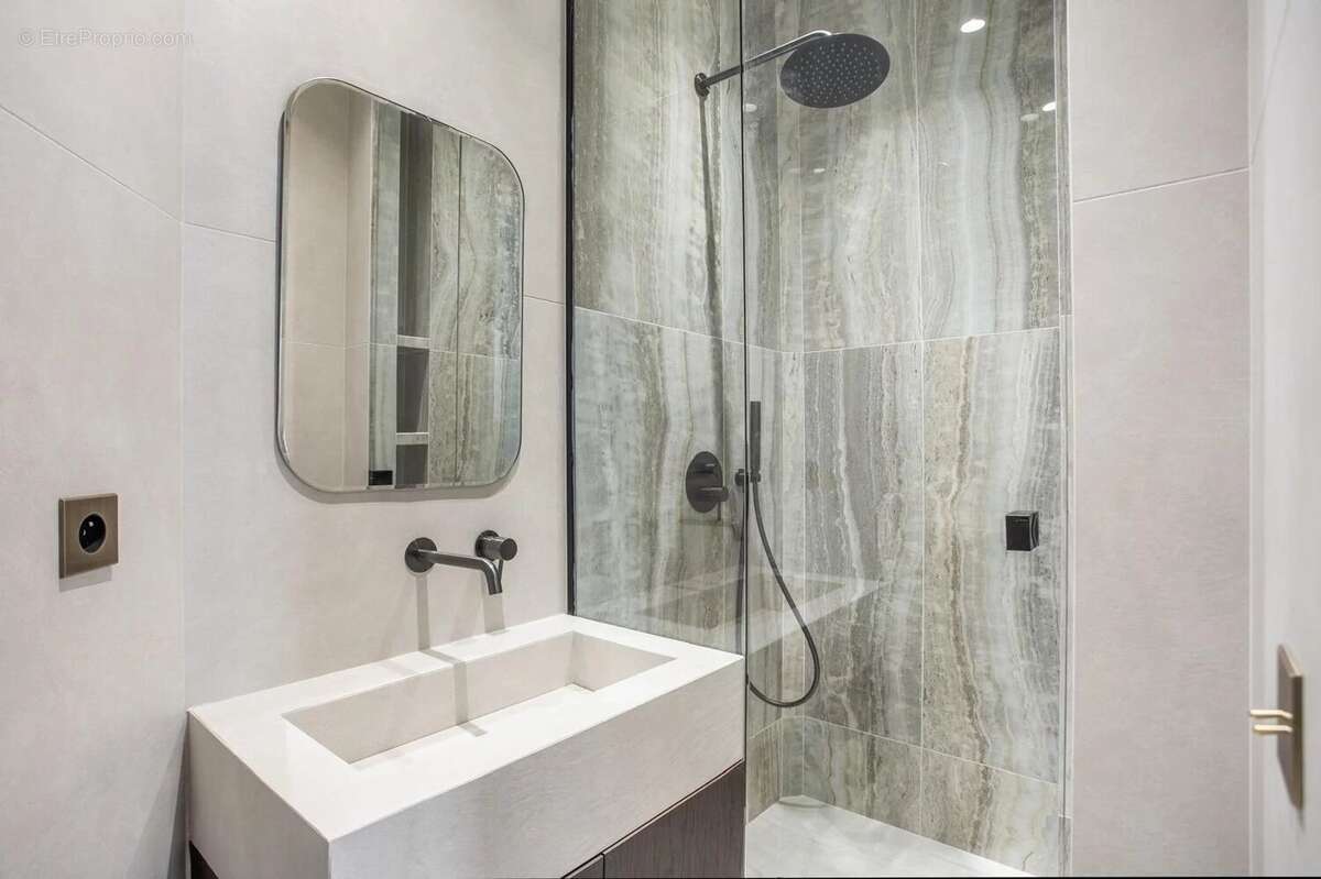 Paris XVI  Appartement 6/5 Pieces / bld Jules SANDEAU / Appartement d’Exception - photo 20