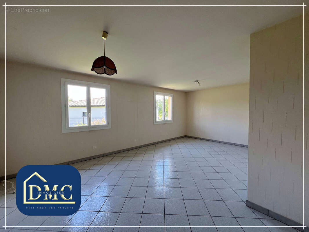 Maison à LAGARDELLE-SUR-LEZE