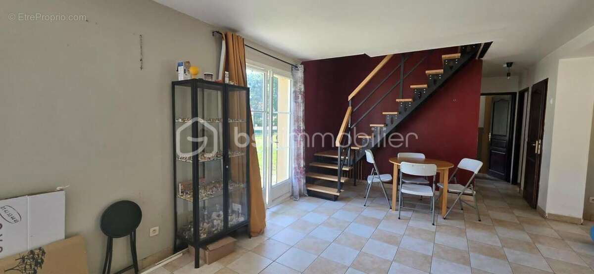 Maison familiale 5 chambres, véranda et grand jardin – Chevannes (45) - photo 3