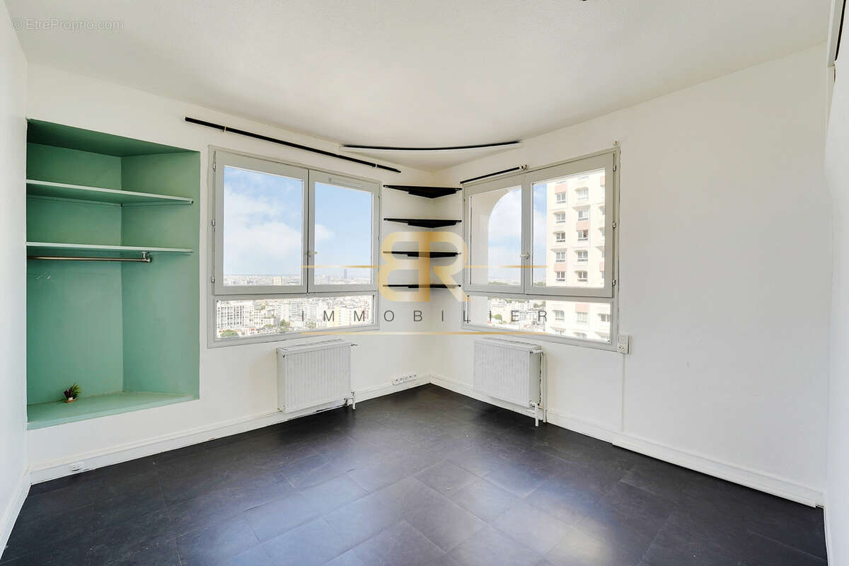 Appartement à PARIS-20E