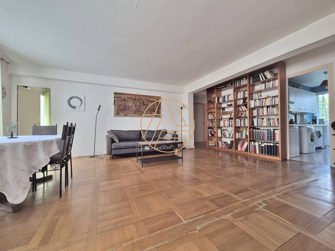 Appartement à SAINT-MAUR-DES-FOSSES