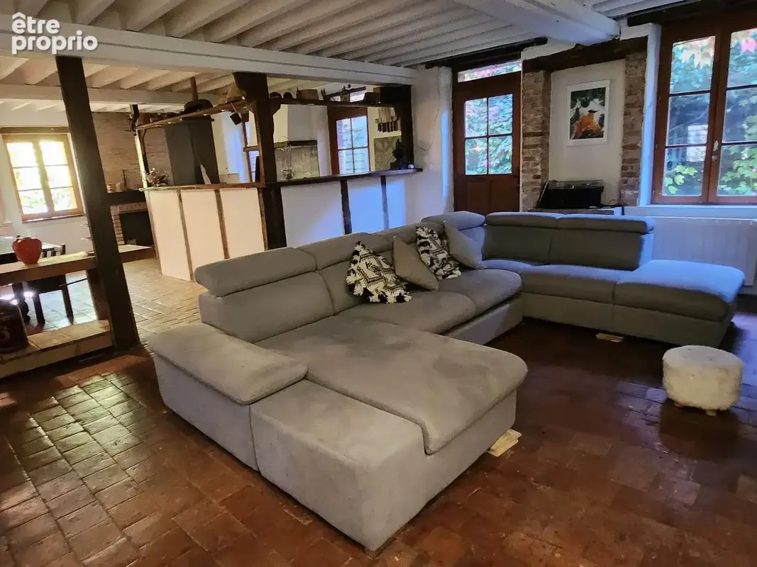 Maison 160 m² à Varennes-Changy  - photo 2