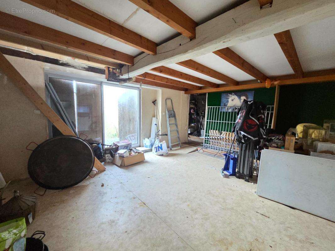 Maison à SAINT-JEAN-D&#039;ANGELY