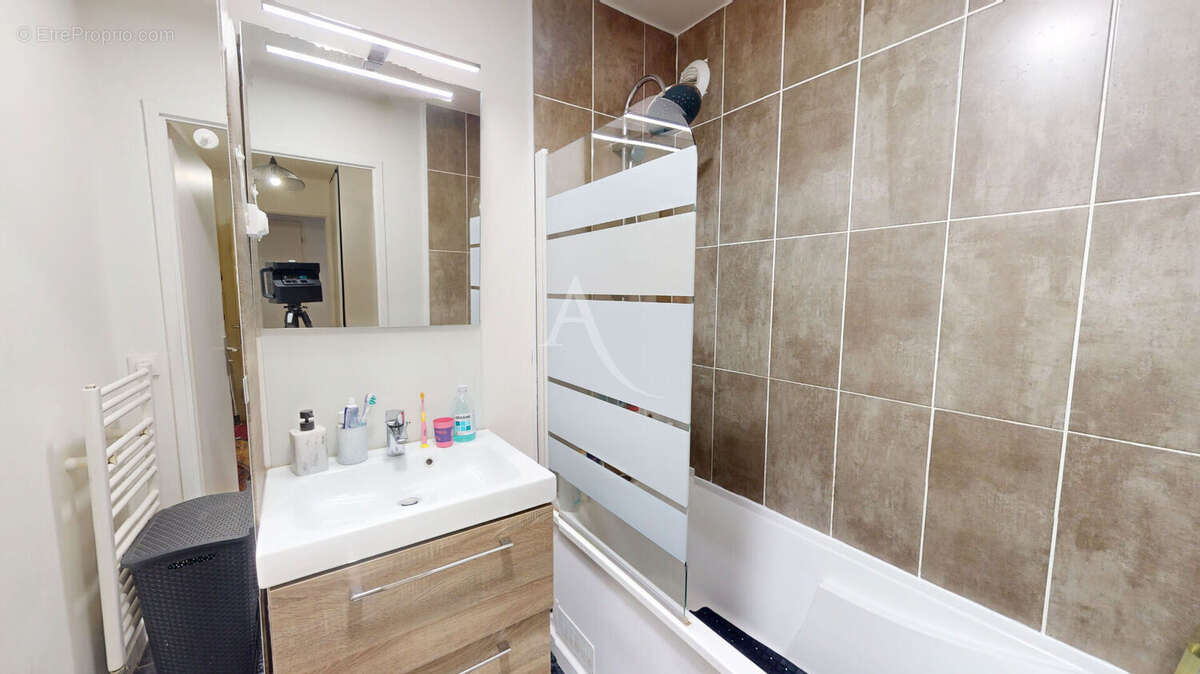 Appartement à CHILLY-MAZARIN