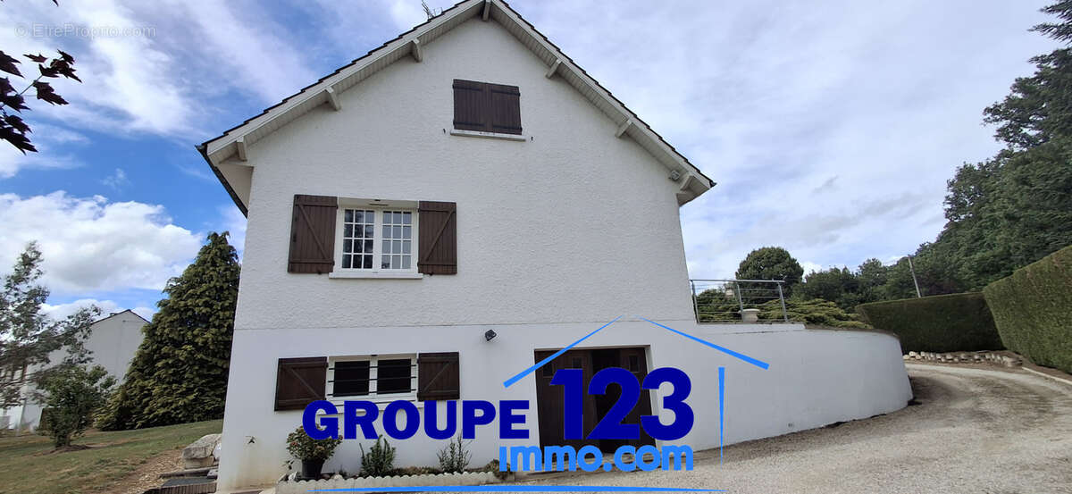 Maison à POILLY-SUR-THOLON