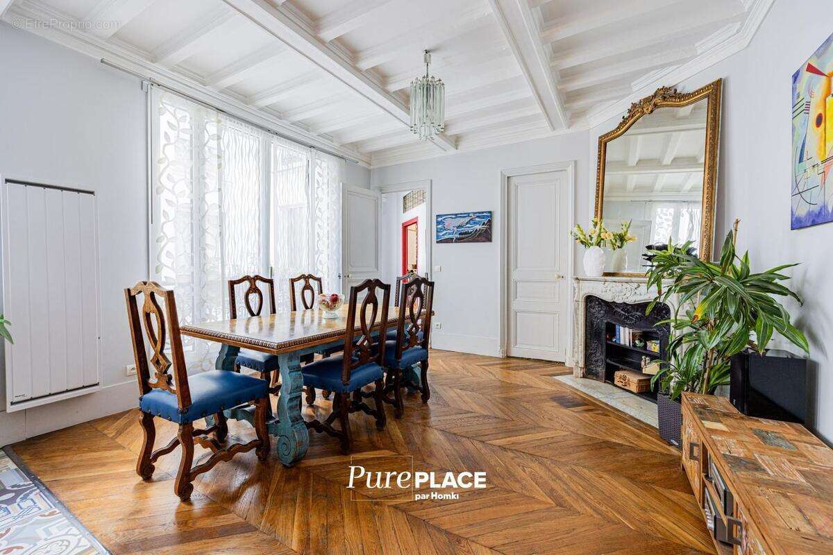 Appartement à PARIS-9E