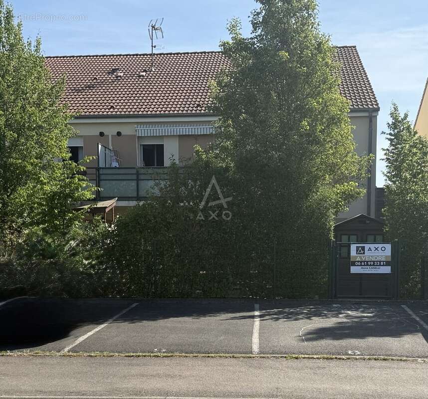 Appartement à BOUSSE