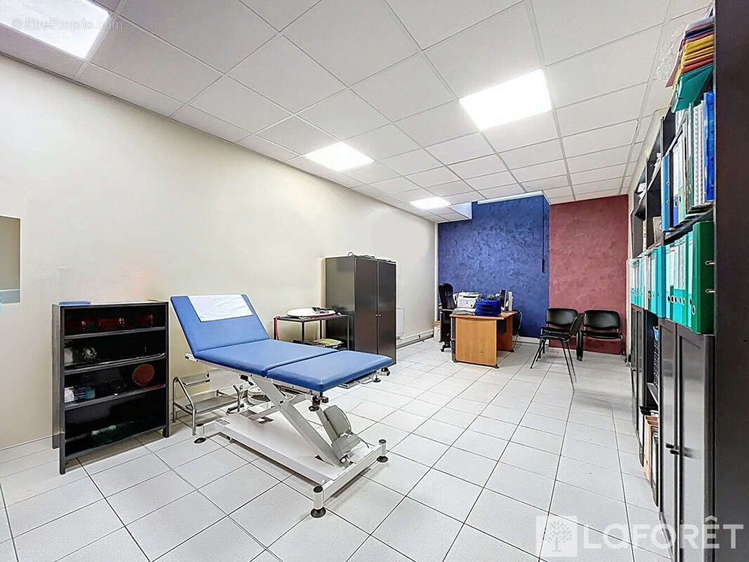 Commerce à SAINT-MICHEL-SUR-ORGE