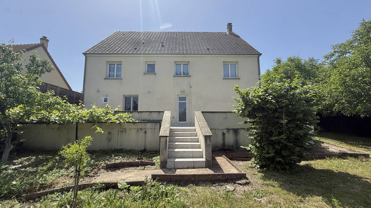 Maison à BLERE