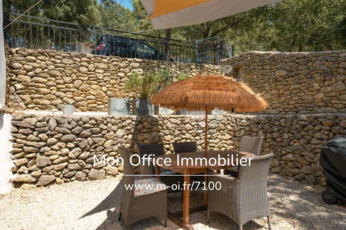 Référence : 7100-NGU. - Maison 9 pièces - Piscine - village à pied - calme - 276m2 - photo 8