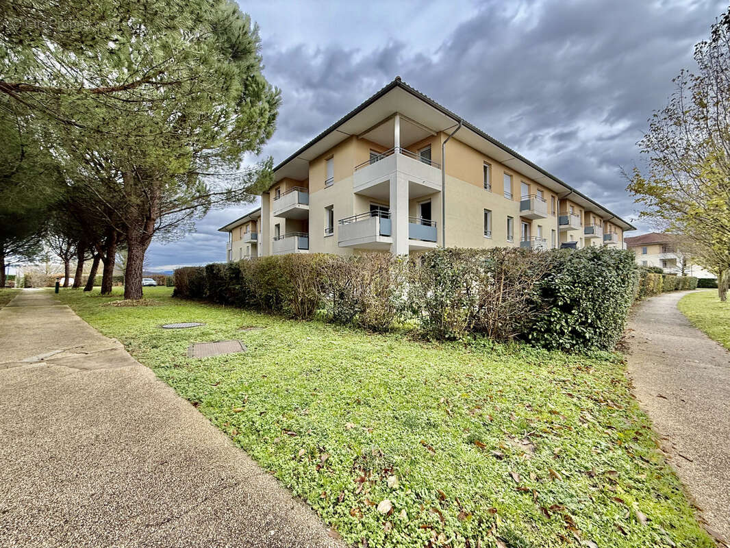 Appartement à L&#039;ISLE-D&#039;ABEAU