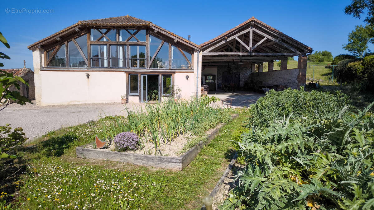 Maison à CAZES-MONDENARD