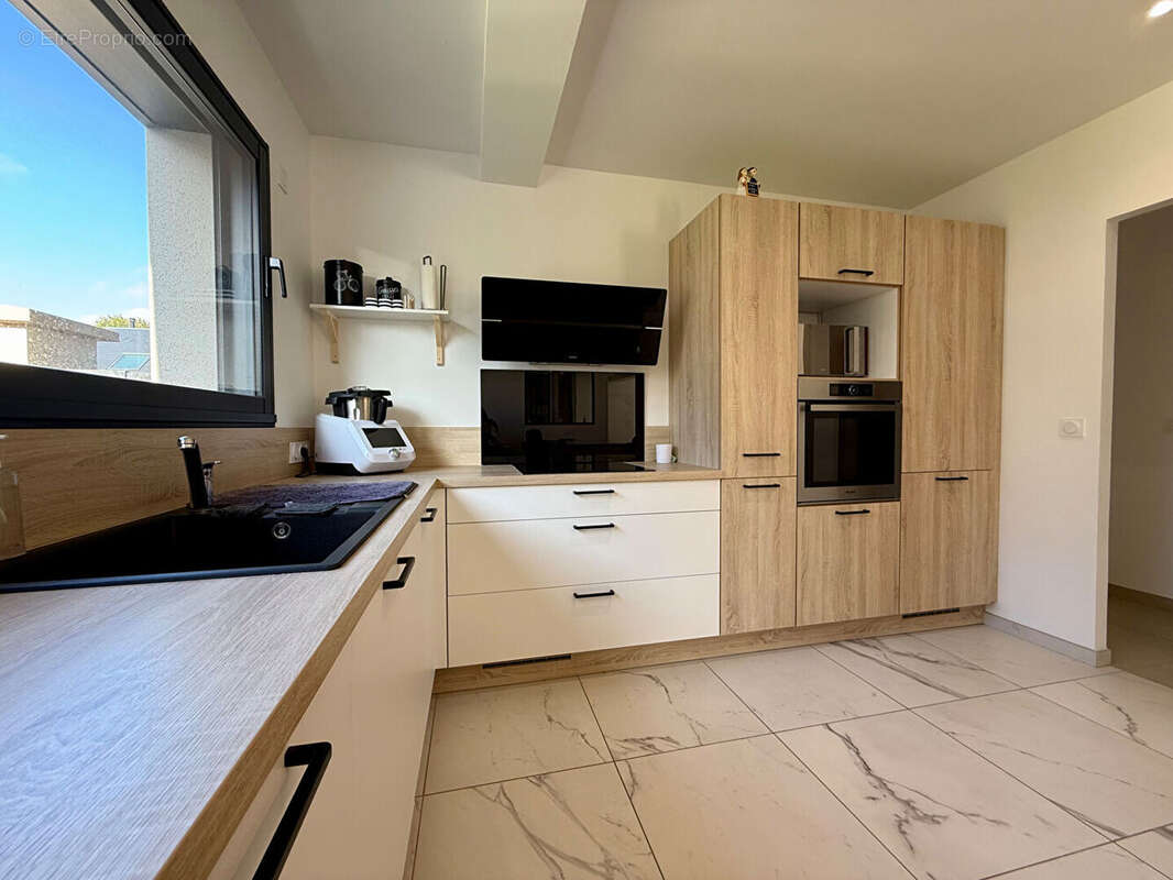 Maison à BRETTEVILLE-L&#039;ORGUEILLEUSE