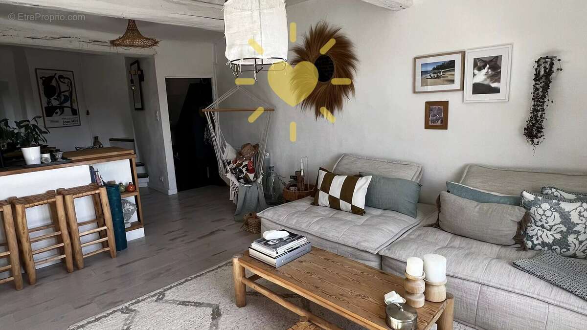 Appartement à CLAVIERS