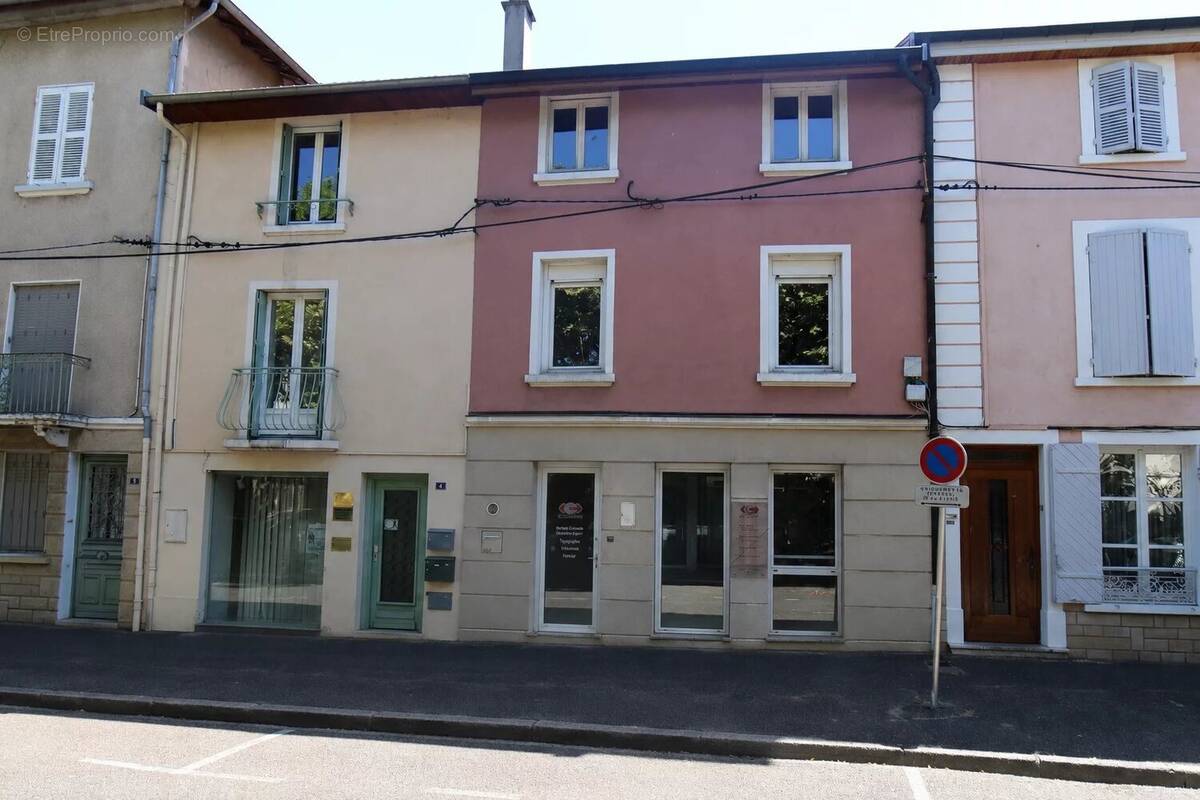 Maison à SAINT-SYMPHORIEN-D'OZON