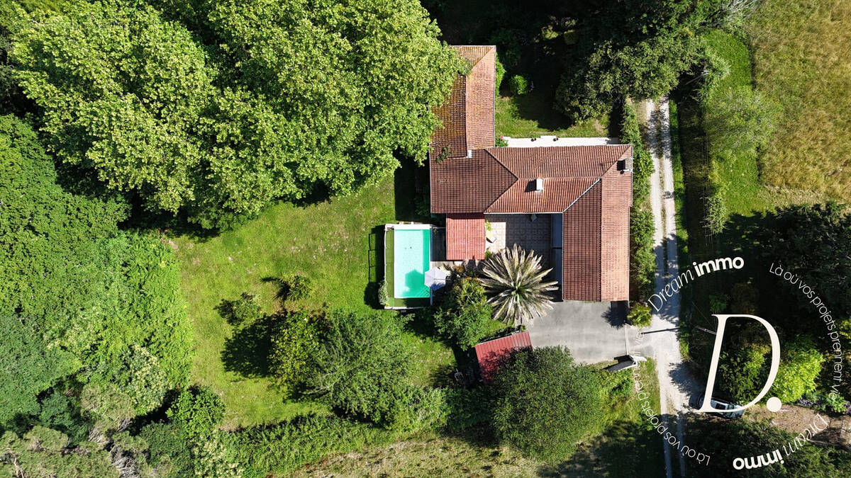 Maison à SAUBRIGUES