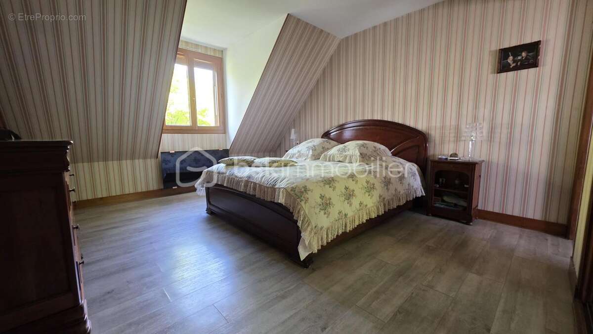 Maison à SAINT-GERMAIN-LES-CORBEIL