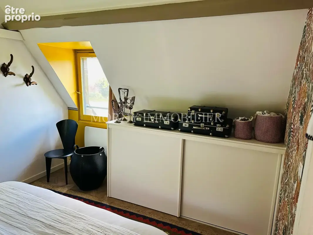 À vendre - appartement de 95m2 avec balcon et cheminées - photo 13