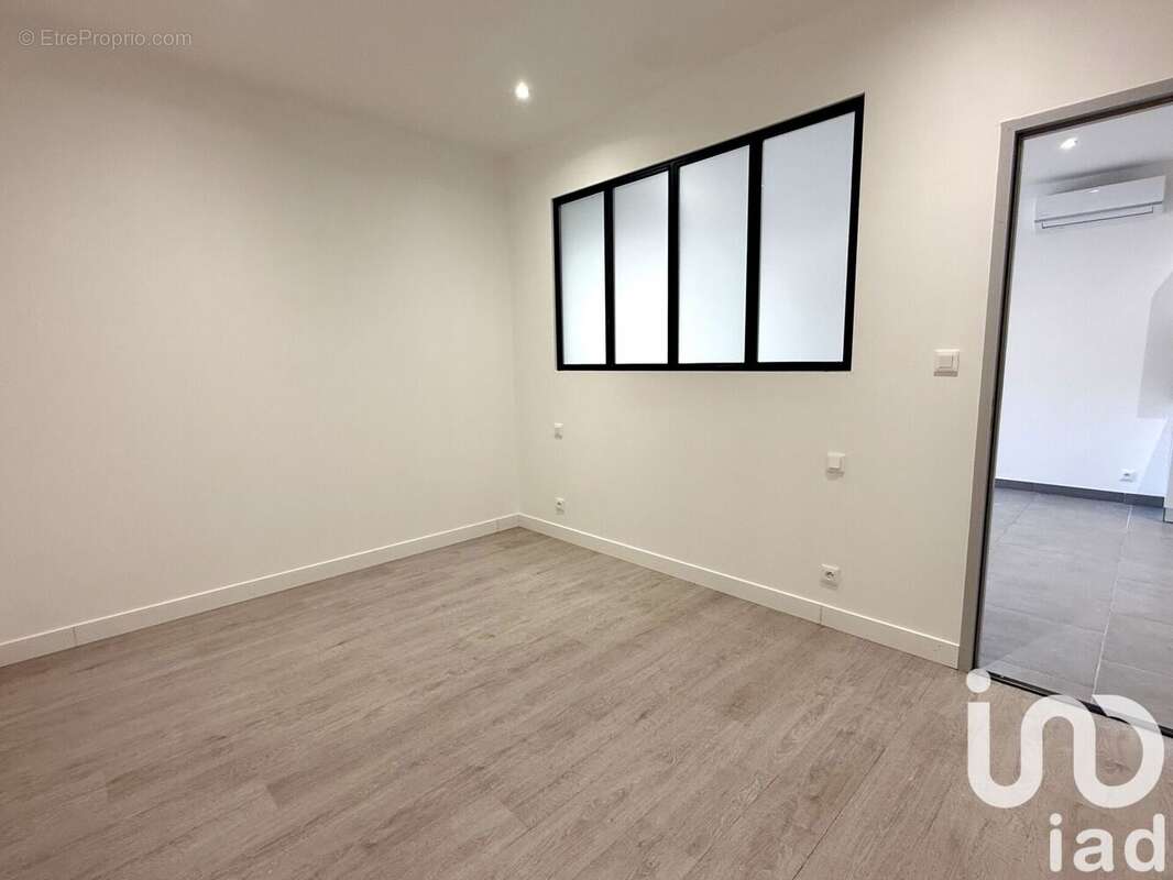 Photo 8 - Appartement à SAINTE-CECILE-LES-VIGNES