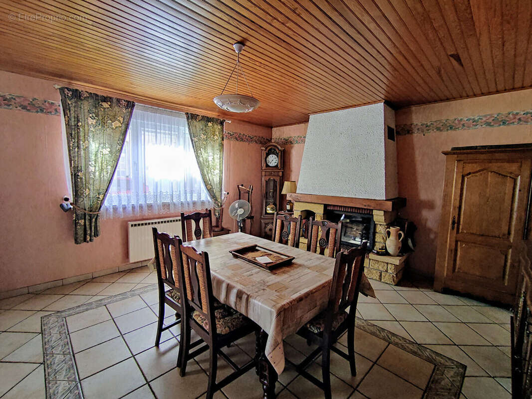 Maison à BOHAIN-EN-VERMANDOIS