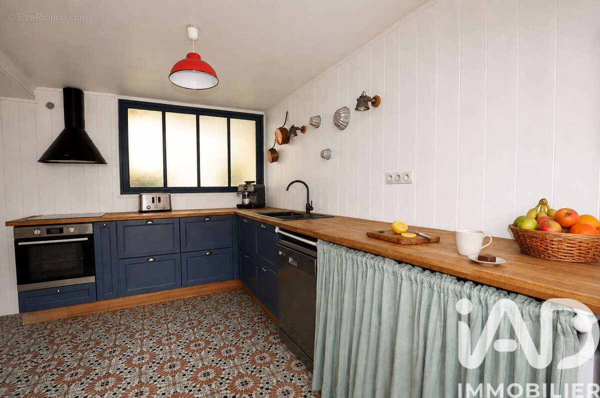 Maison 200 m² à Orgeval  - photo 7