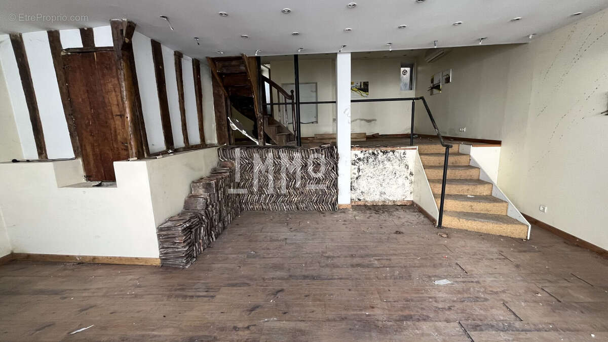 Appartement 422 m² à Saint-Calais  - photo 4