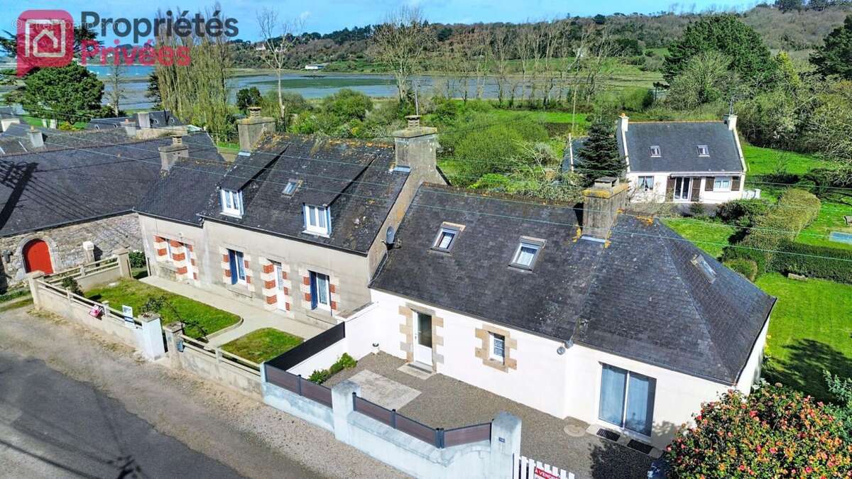 Maison à PLOUEZOC'H